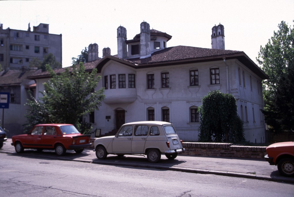 RENAULT4