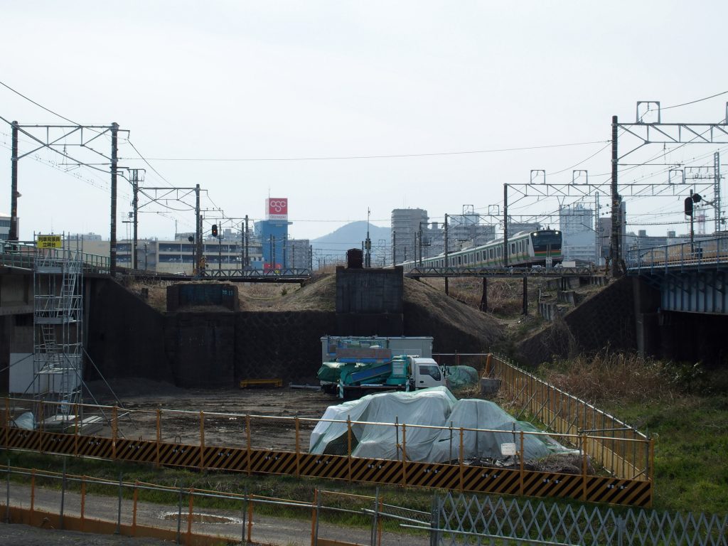 平塚側の橋台