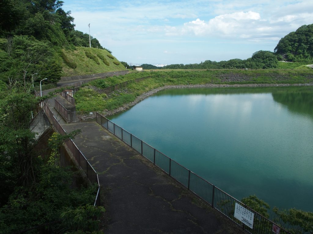 越流部に近づく