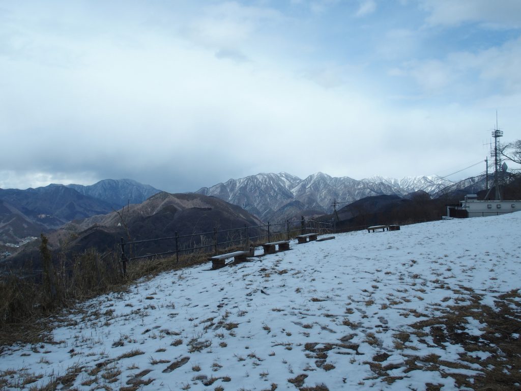 塔ノ岳まで視界に入る