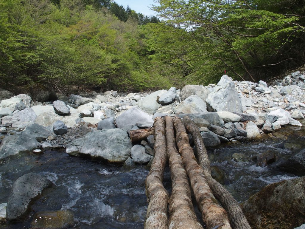 作りはちょっと粗っぽくなる