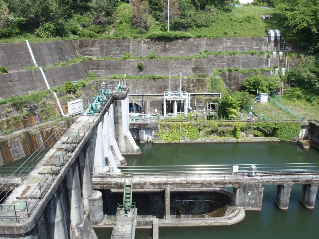 分水池東側