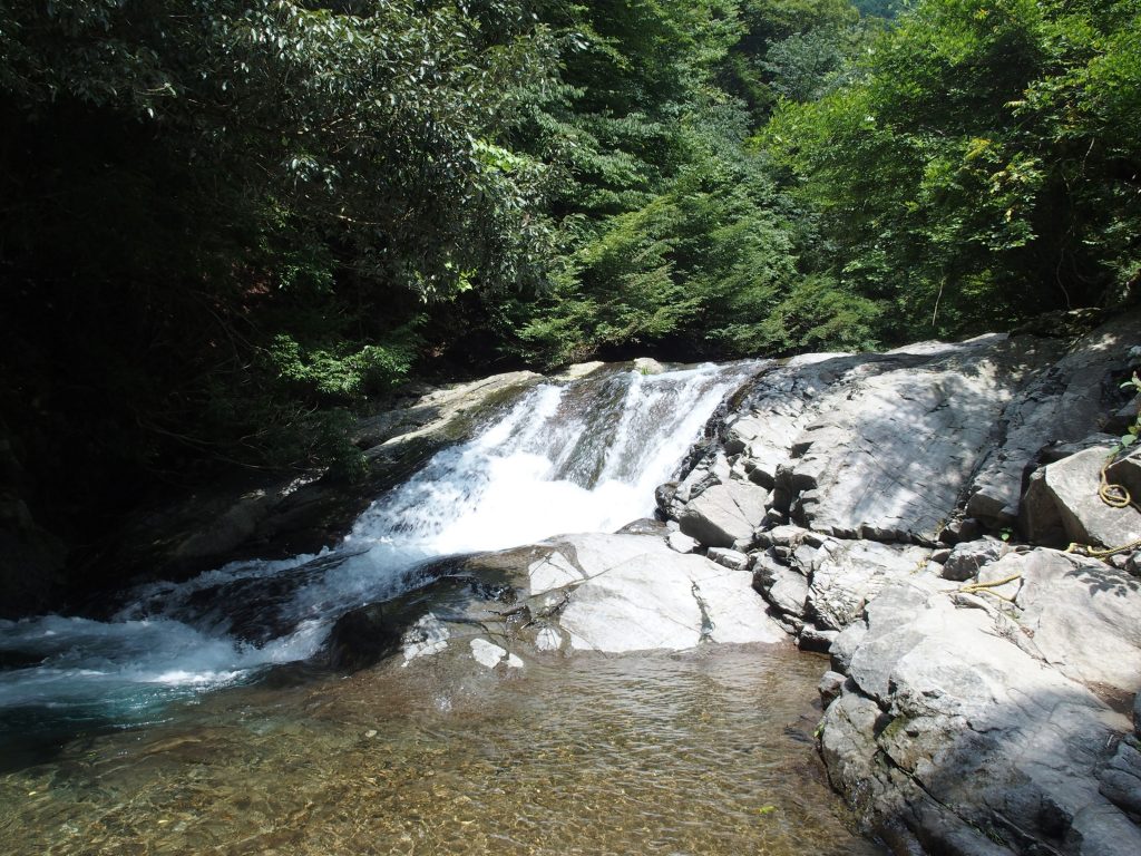 水沢川の小滝