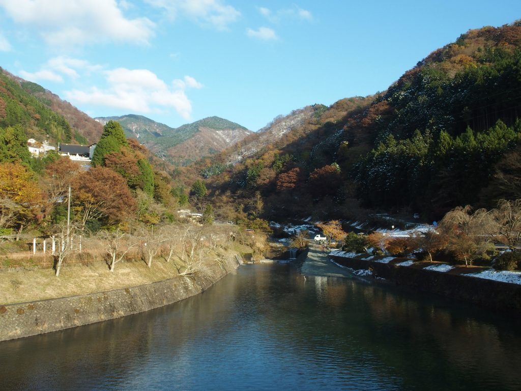 晩秋の玄倉大橋