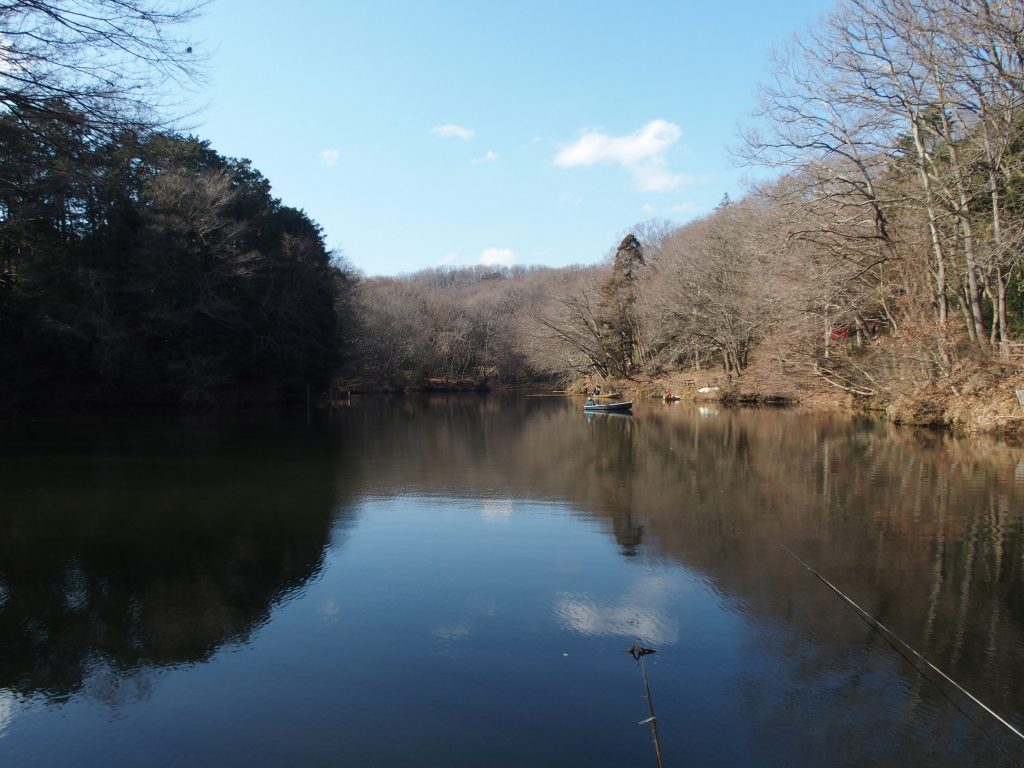 沢だった地形が分かる「上流」側